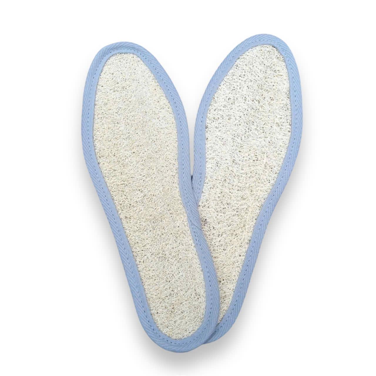 Wholesale natural loofah shoe insoles with breathable fibers for anti-odor protection.