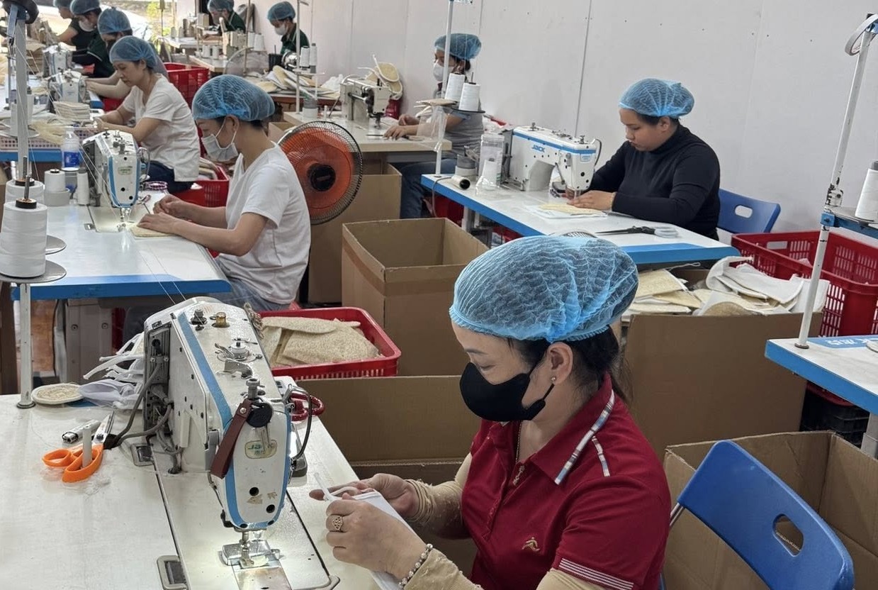 Advanced manufacturing facility of a private label OEM loofah manufacturer Vietnam.